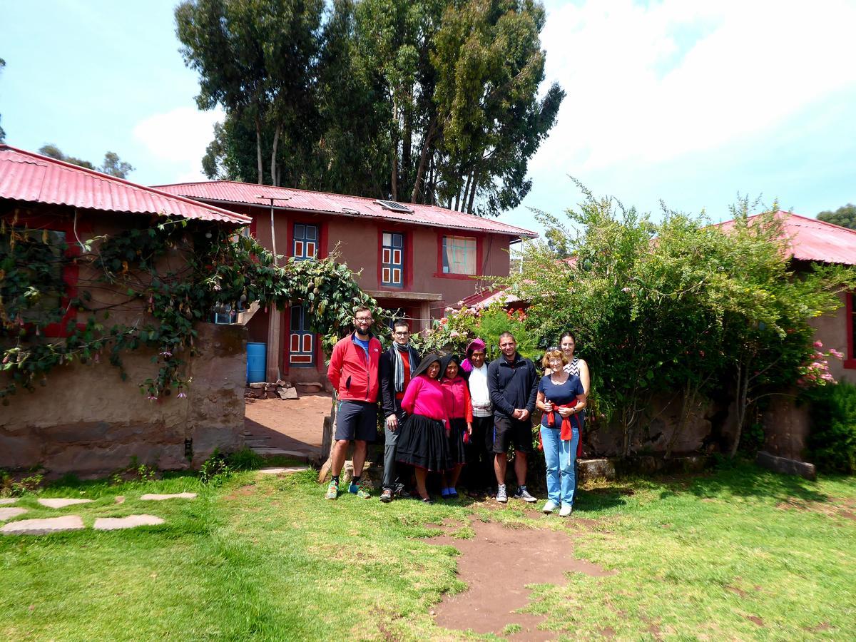 Hotel Taquile Familia Celso Huillanopampa Exterior foto